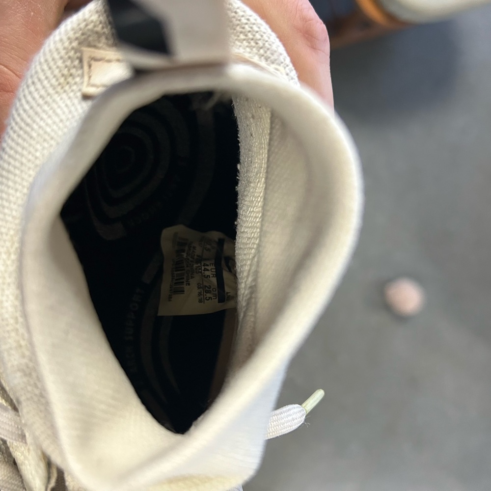 Nike cleats - Picture 3 of 3